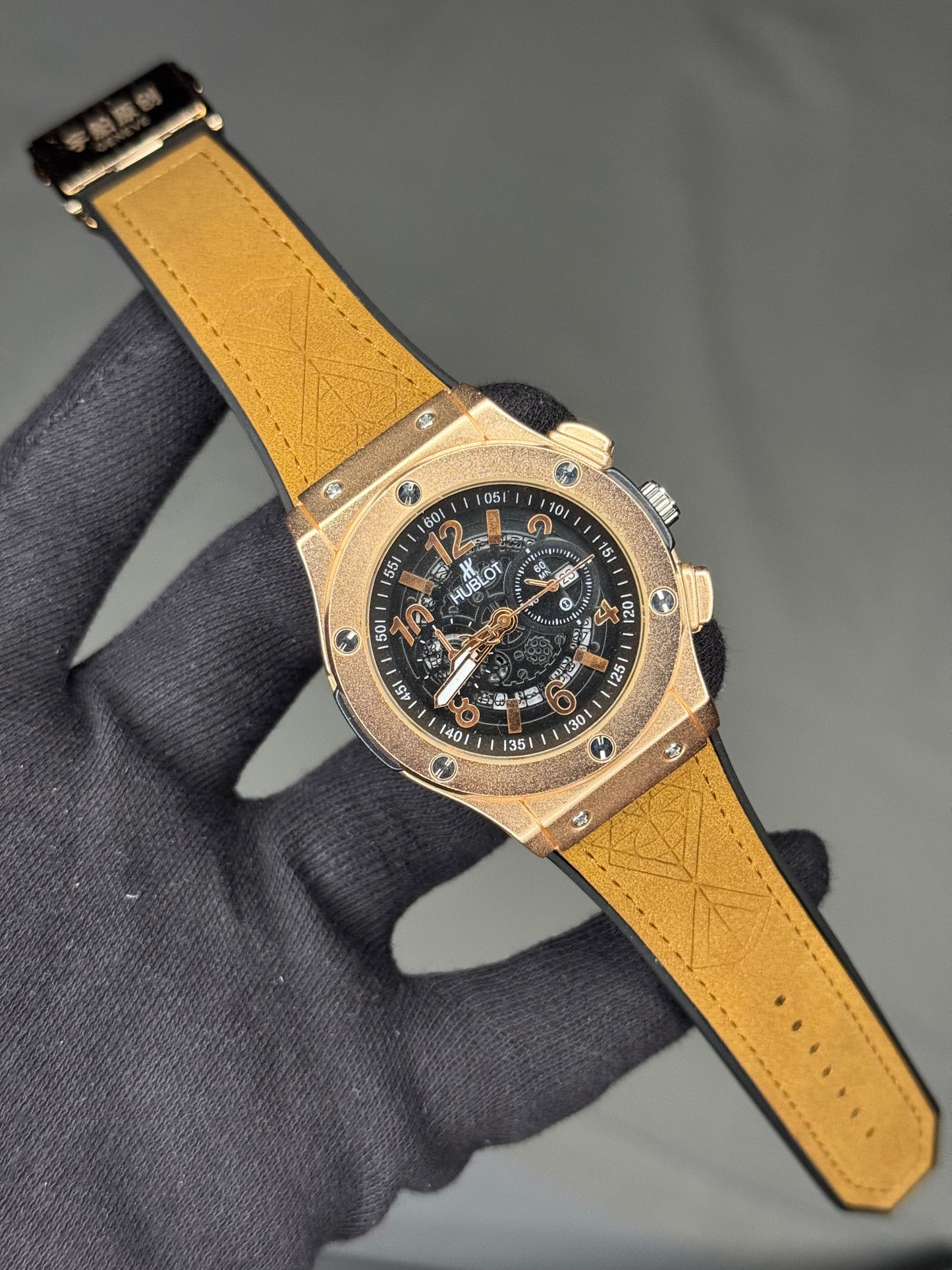 Black Silver Hub Silicone Strap Watch